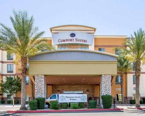 Фотография гостиницы Comfort Suites Glendale - State Farm Stadium Area