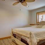 Фотография гостевого дома Hawk Nest Studio