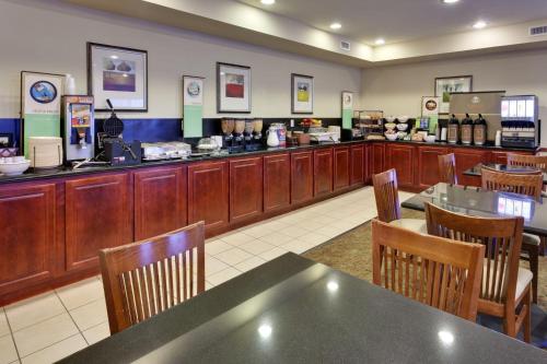 Фотография гостиницы Country Inn & Suites by Radisson, Absecon (Atlantic City) Galloway, NJ