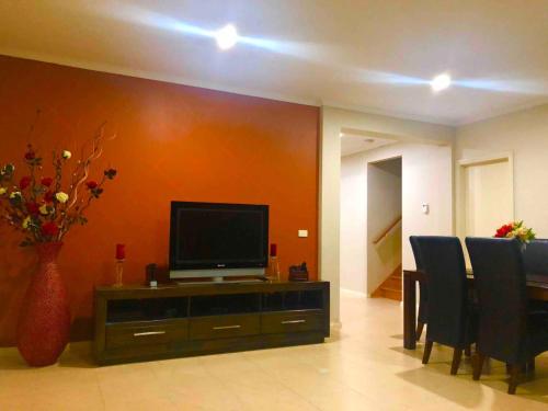 Фотография гостевого дома Golf View Charm