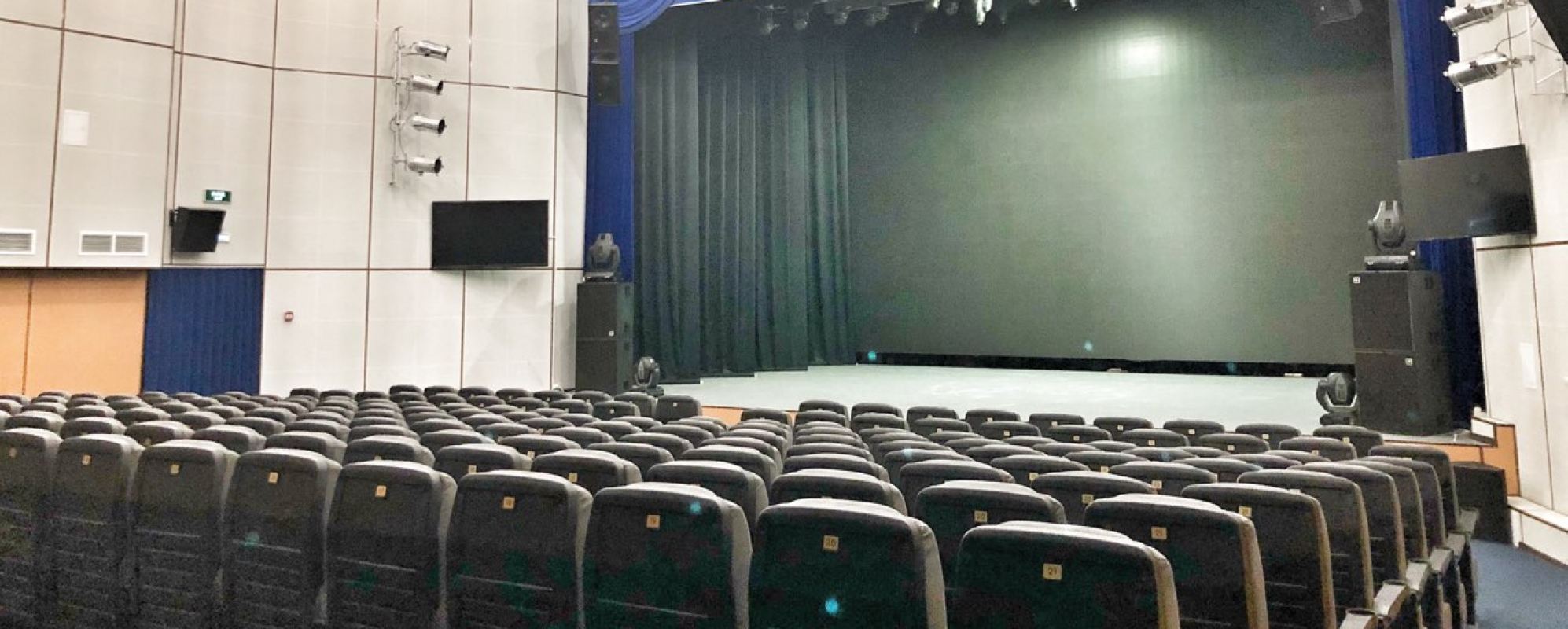 Фотографии концертного зала Городской дом культуры 30 лет Победы Кино-концертный зал