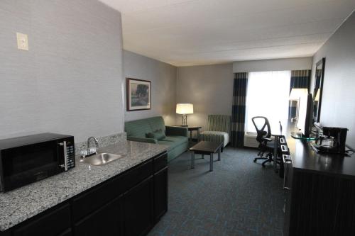 Фотография гостиницы Holiday Inn Express Janesville-I-90 & US Highway 14, an IHG Hotel