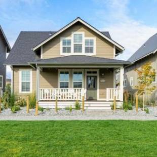 Фотографии гостевого дома
The Lakehouse #97