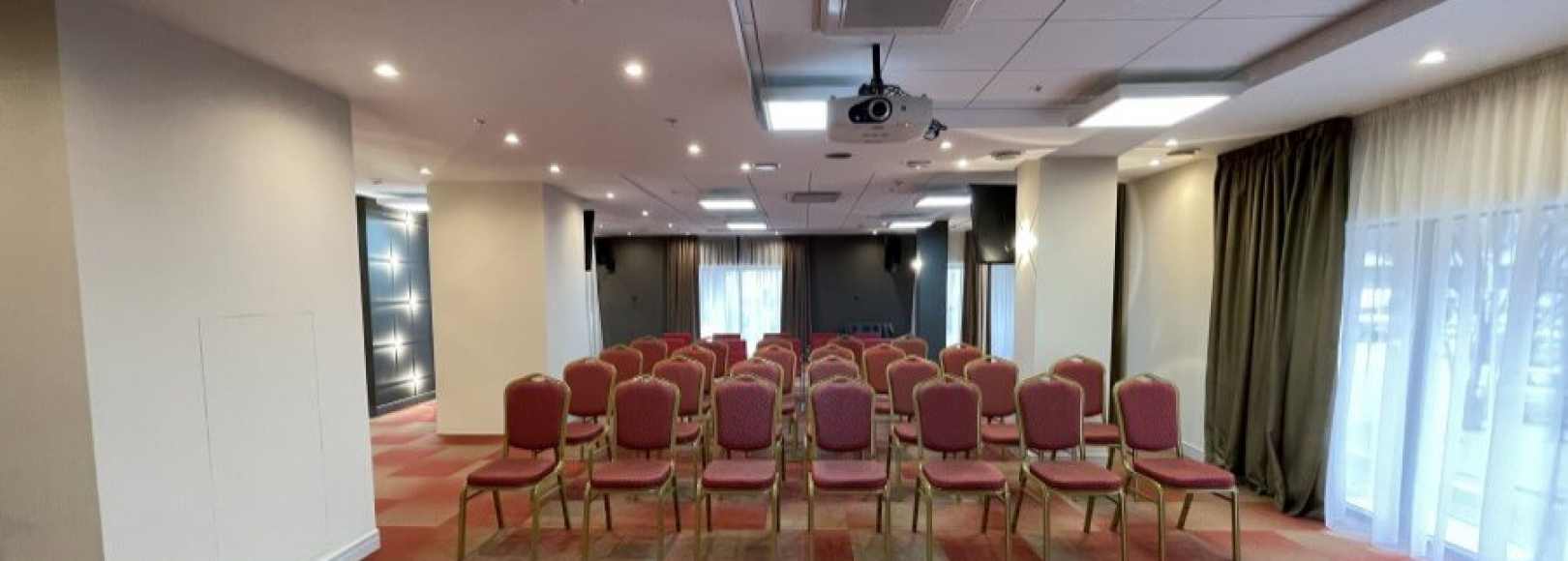 Фотография конференц-зала Павел Селиванов