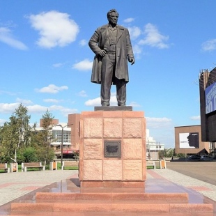Фотография Памятник Виктору Астафьеву