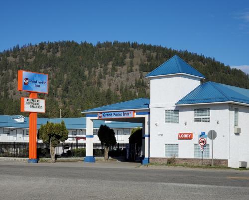 Фотография гостиницы Grand Forks Inn