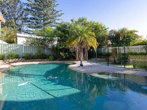 Фотографии гостевого дома 
            33 Gloucester St -huge holiday house in Nelson Bay with pool and stunning water views