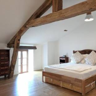 Фотографии гостевого дома
Gîte Rue des Fleurs Puycelsi