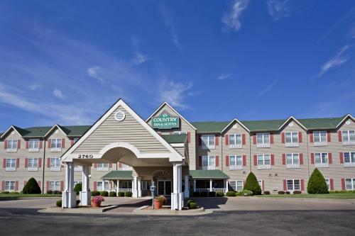 Фотография гостиницы Country Inn & Suites by Radisson, Salina, KS
