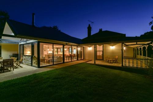 Фотография гостевого дома Elm Tree Lodge Beechworth