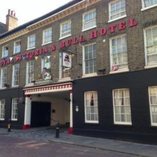 Фотография гостиницы The Royal Victoria & Bull Hotel