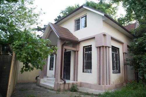 Фотография гостевого дома Кипарис