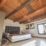 Фотография гостевого дома Atenea Luxury Suites