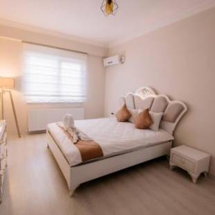 Фотографии гостевого дома
LOTUS HOME SAPANCA