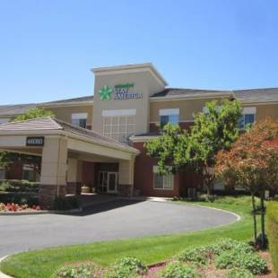 Фотографии гостиницы 
            Extended Stay America Suites - Fremont - Fremont Blvd South