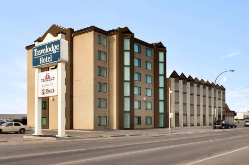 Фотография гостиницы Travelodge Hotel by Wyndham Saskatoon