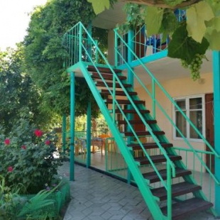 Фотография гостевого дома Любава на Слесова, 115/2