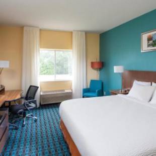 Фотографии гостиницы 
            Fairfield Inn & Suites by Marriott Quincy