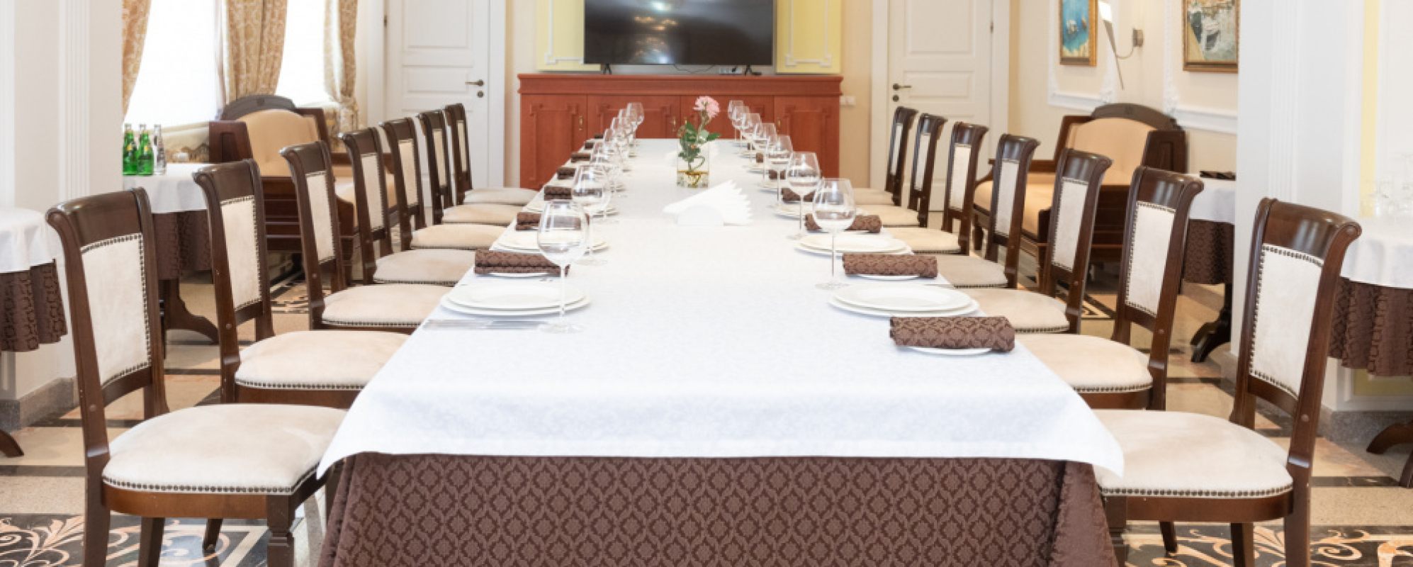 Фотографии банкетного зала Ямбург