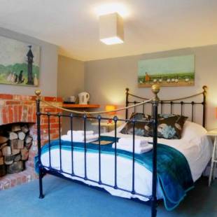 Фотографии мини отеля
The Carpenters Arms