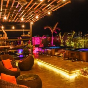 Фотография гостиницы Perla Suite Hotel