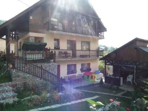 Фотография гостевого дома Casa Rosca Busteni