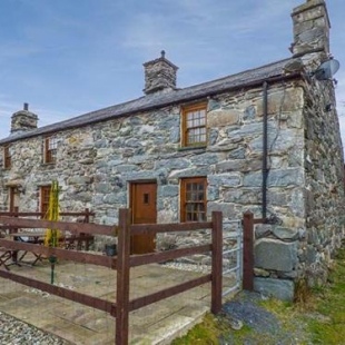 Фотография гостевого дома Cwm Yr Afon Cottage
