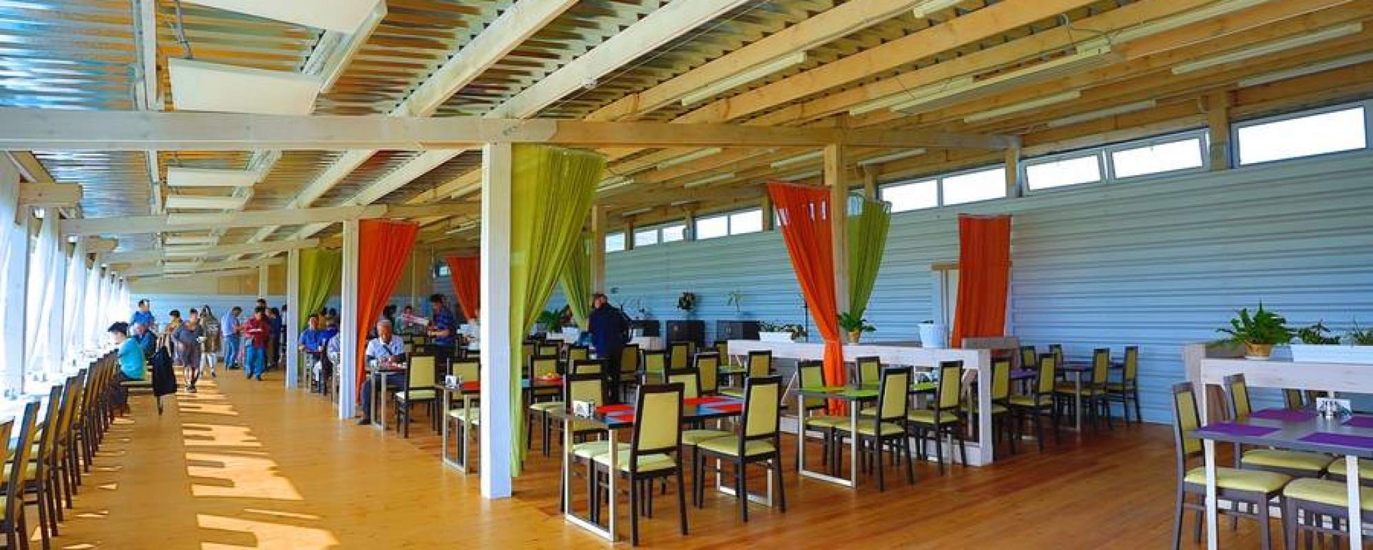 Фотографии банкетного зала Зал ресторана в отеле