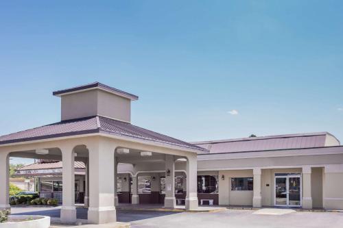 Фотография мотеля Super 8 by Wyndham Augusta