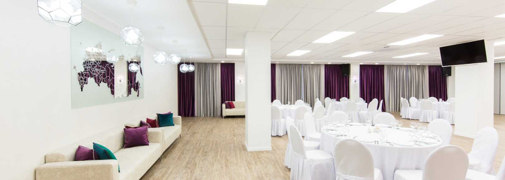 Фотография конференц-зала Конференц-зал Amaks Grand Hall