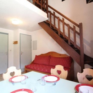 Фотография гостевого дома Appartement Lanslevillard, 1 pièce, 5 personnes - FR-1-508-82