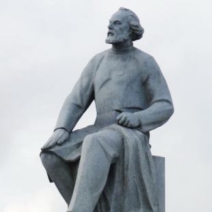 Фотография Памятник К.Э Циолковскому