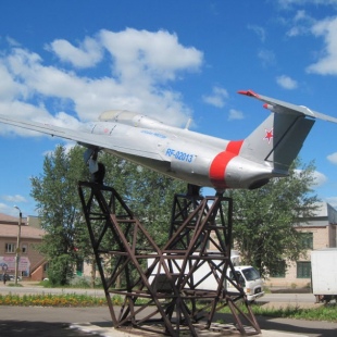 Фотография памятника Самолет Л-29