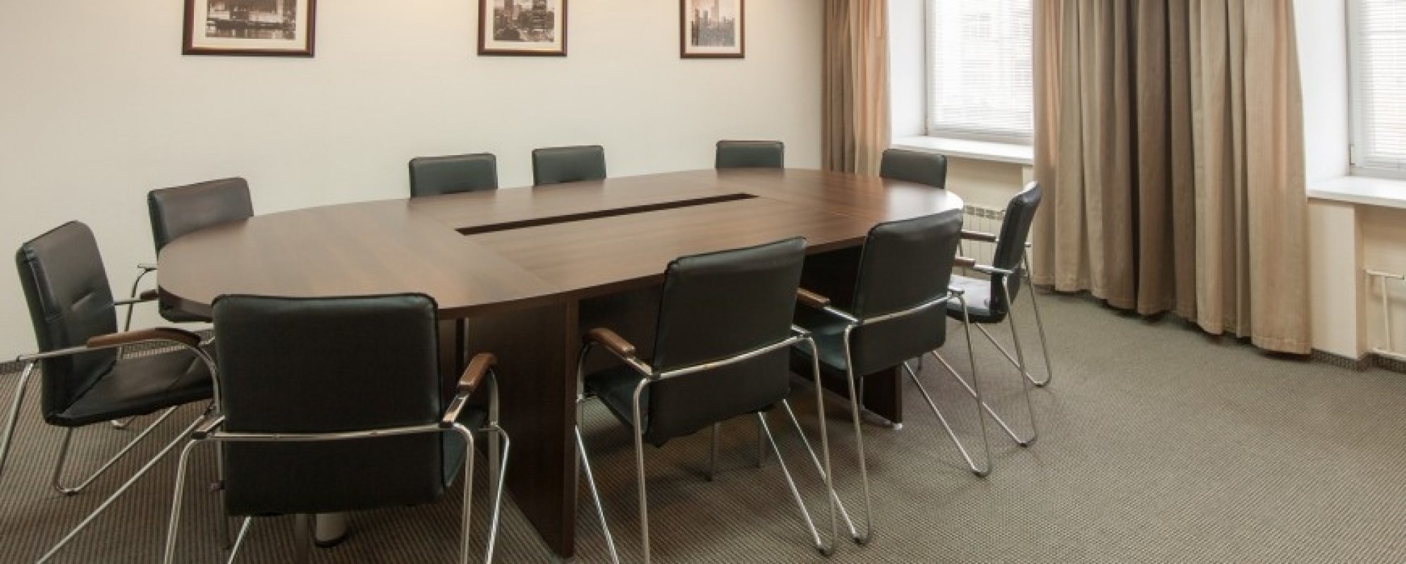 Фотографии комнаты для переговоров Гранд Авеню by USTA Hotels. Комната для переговоров