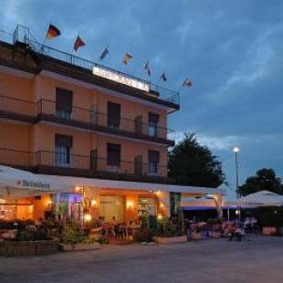 Фотографии гостиницы
Hotel Primavera