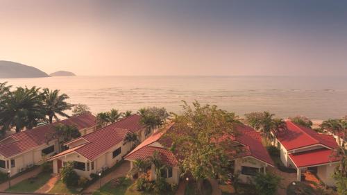 Фотография гостиницы New Travel Beach Hotel & Resort