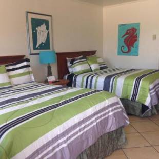 Фотографии мотеля
The Shores Inn