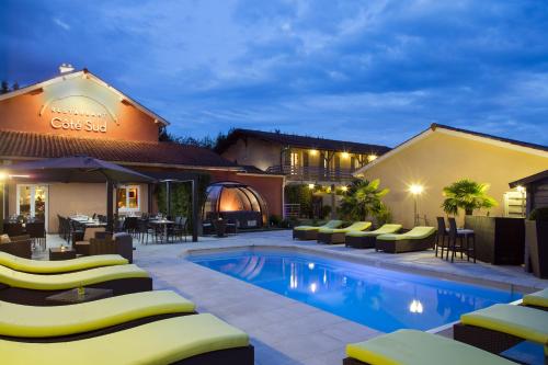 Фотография гостиницы Logis Hôtel Les Pierres Dorées