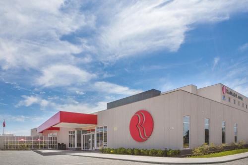 Фотография гостиницы Ramada by Wyndham Campinas Viracopos