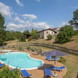 Фотографии гостевого дома 
            Luxurious Farmhouse in Aulla with Swimming Pool