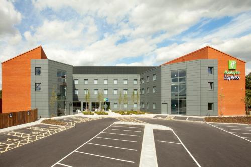 Фотография гостиницы Holiday Inn Express St. Albans - M25, Jct.22