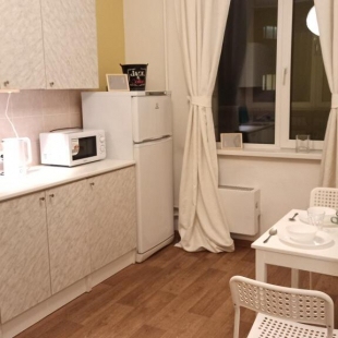 Фотография квартиры Диван и чемодан на Галущака 17