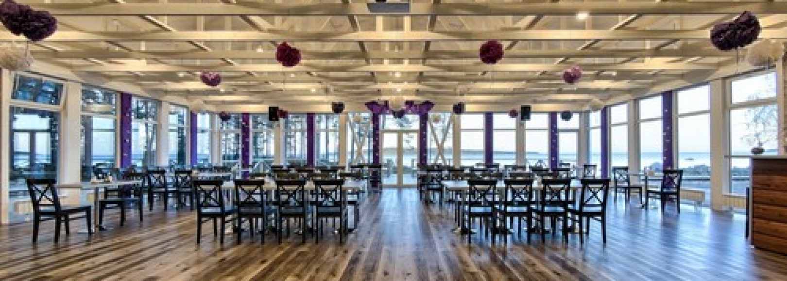 Фотография банкетного зала Ладога-озеро