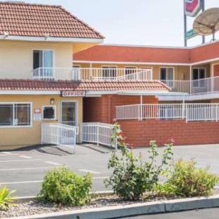 Фотографии мотеля
Super 8 by Wyndham Azusa