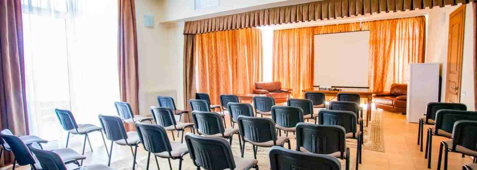 Фотография конференц-зала Переговорная