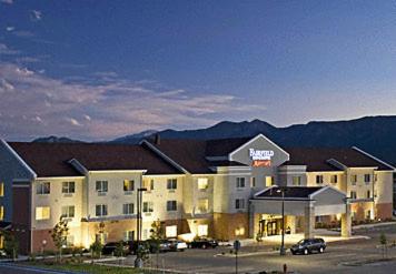 Фотография гостиницы Fairfield Inn and Suites by Marriott Colorado Springs North Air Force Academy