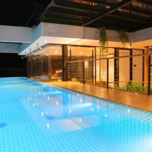 Фотография гостиницы Lakewood Residence