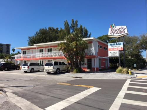 Фотография мини отеля The Beach House - Treasure Island