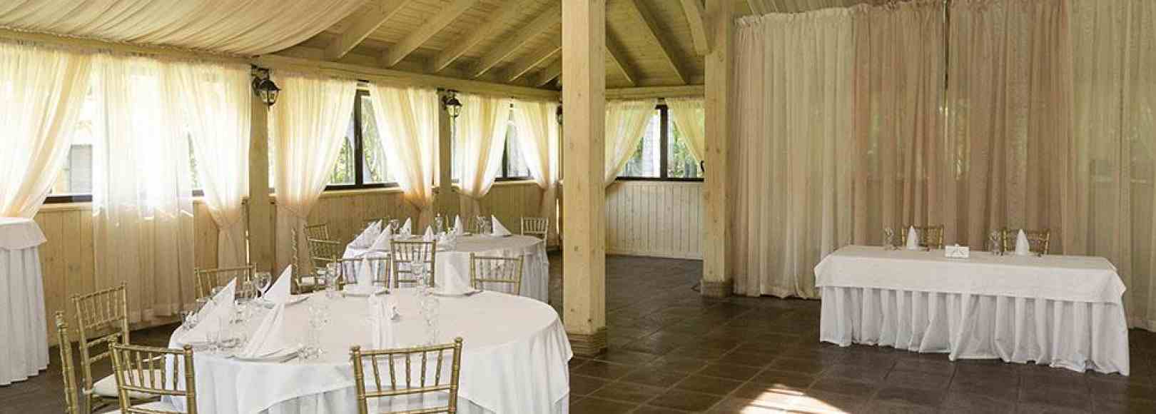 Фотография банкетного зала Голицын Клуб Шатер Еловый