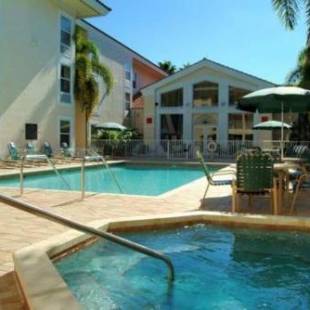 Фотографии гостиницы 
            Hampton Inn & Suites Venice Bayside South Sarasota